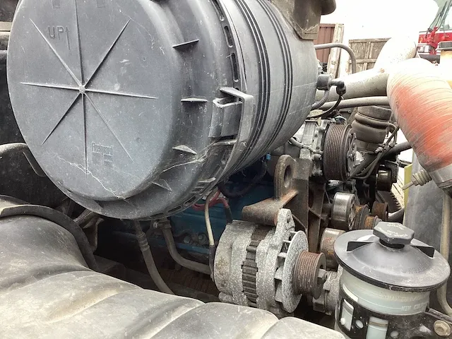 International 4200 veegmachine - afbeelding 9 van  11