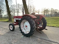 International 453 oldtimer tractor - afbeelding 11 van  15