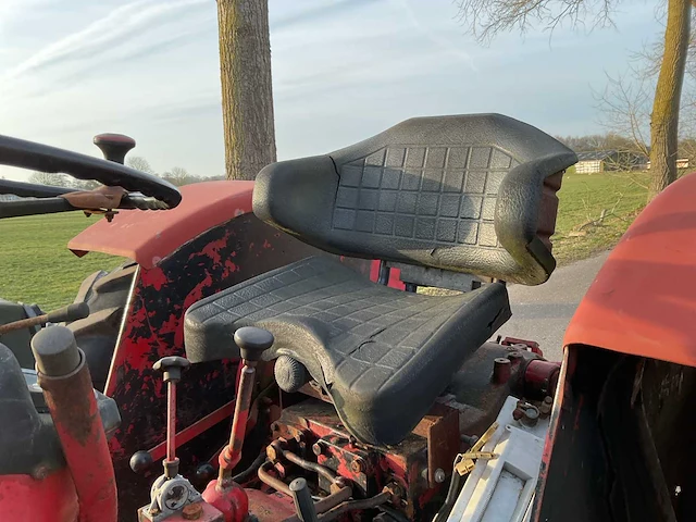 International 453 oldtimer tractor - afbeelding 3 van  15