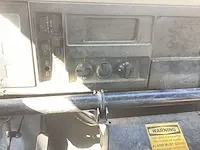 International 4600 veegmachine - afbeelding 2 van  15