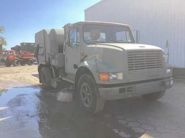 International 4600 veegmachine - afbeelding 4 van  15