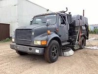 International 4600 veegmachine