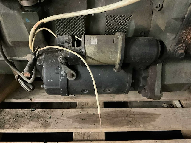 International 466e motor - afbeelding 9 van  9