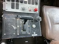 International 4700 veegmachine - afbeelding 14 van  16