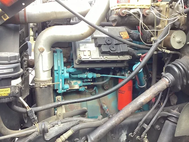 International 4700 veegmachine - afbeelding 12 van  16