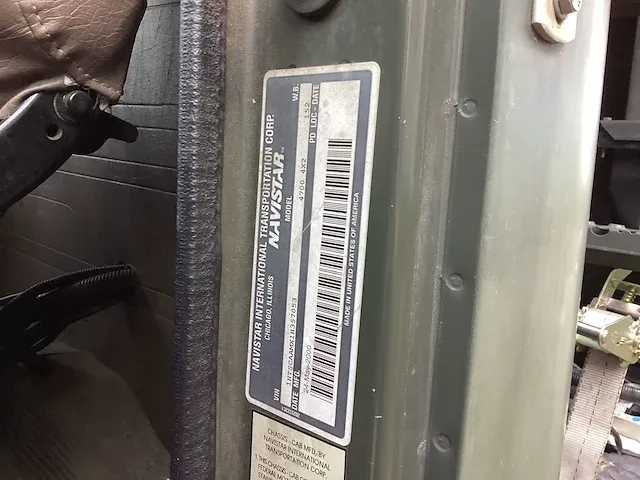 International 4700 veegmachine - afbeelding 1 van  16