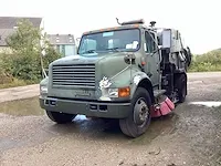 International 4700 veegmachine