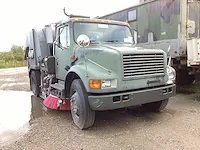 International 4700 veegmachine - afbeelding 2 van  16