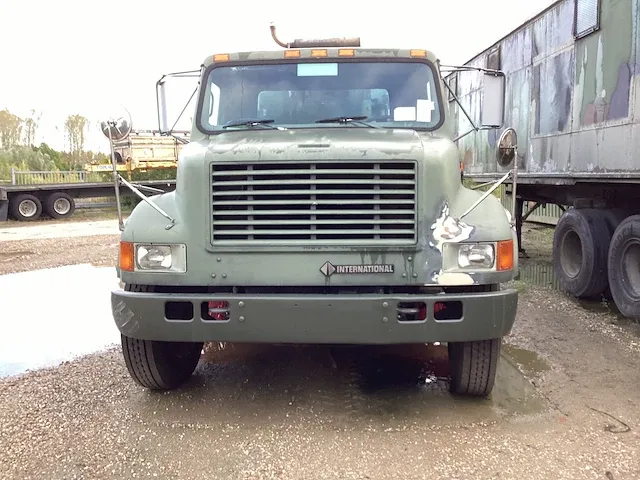 International 4700 veegmachine - afbeelding 7 van  16