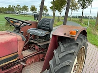 International 633 tweewielaangedreven landbouwtractor - afbeelding 5 van  19