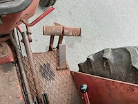 International 633 tweewielaangedreven landbouwtractor - afbeelding 9 van  19