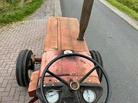 International 633 tweewielaangedreven landbouwtractor - afbeelding 11 van  19