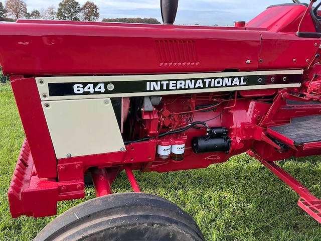 International 644 oldtimer tractor - afbeelding 5 van  54