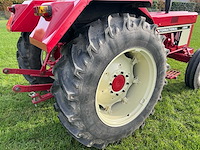 International 644 oldtimer tractor - afbeelding 16 van  54