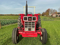 International 644 oldtimer tractor - afbeelding 53 van  54