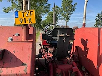 International 744 vierwielaangedreven landbouwtractor - afbeelding 10 van  34