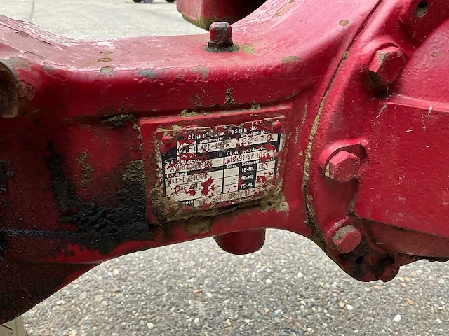 International 844as vierwielaangedreven landbouwtractor - afbeelding 9 van  29