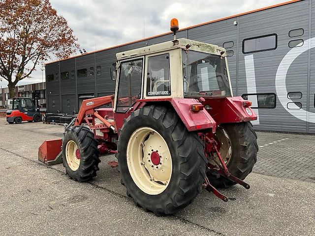 International 844as vierwielaangedreven landbouwtractor - afbeelding 23 van  29
