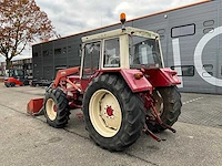International 844as vierwielaangedreven landbouwtractor - afbeelding 23 van  29