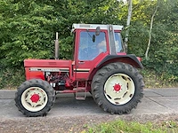 International 845xl vierwielaangedreven landbouwtractor - afbeelding 22 van  27