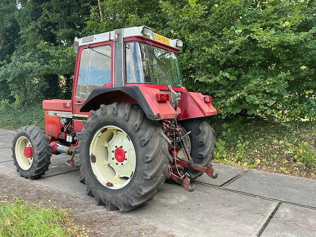 International 845xl vierwielaangedreven landbouwtractor - afbeelding 23 van  27
