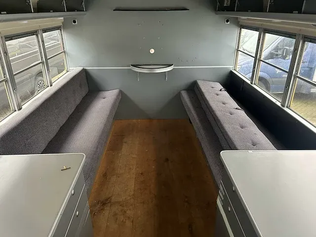 International bus - afbeelding 8 van  27