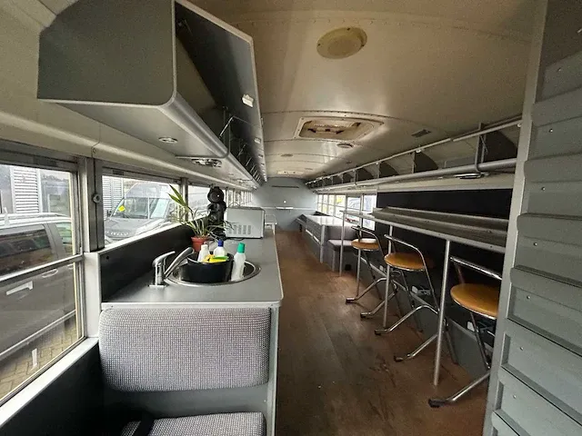 International bus - afbeelding 16 van  27