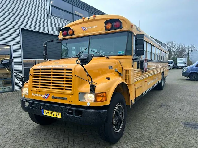 International bus - afbeelding 12 van  27