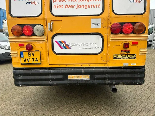 International bus - afbeelding 25 van  27