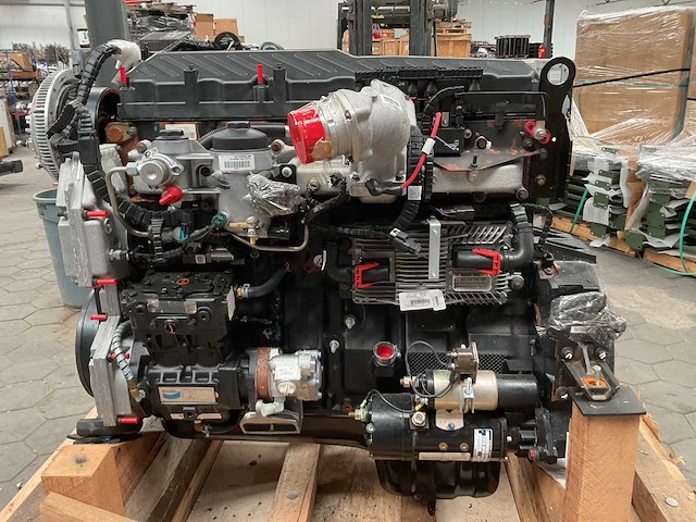 International dieselmotor - afbeelding 5 van  7