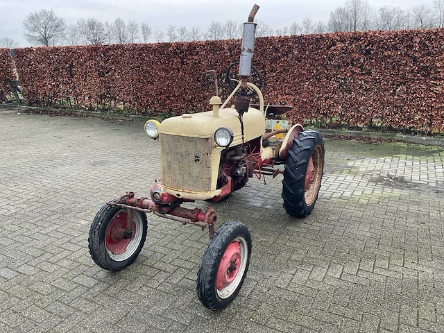 International harvester us oldtimer tractor - afbeelding 1 van  14