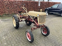 International harvester us oldtimer tractor - afbeelding 7 van  14