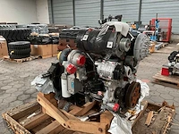 International maxxforce dieselmotor - afbeelding 1 van  8