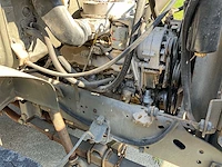 Internationale 4700 veegzuigwagen legervoertuig “v8” - afbeelding 13 van  25