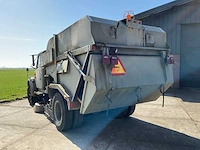 Internationale 4700 veegzuigwagen legervoertuig “v8” - afbeelding 22 van  25
