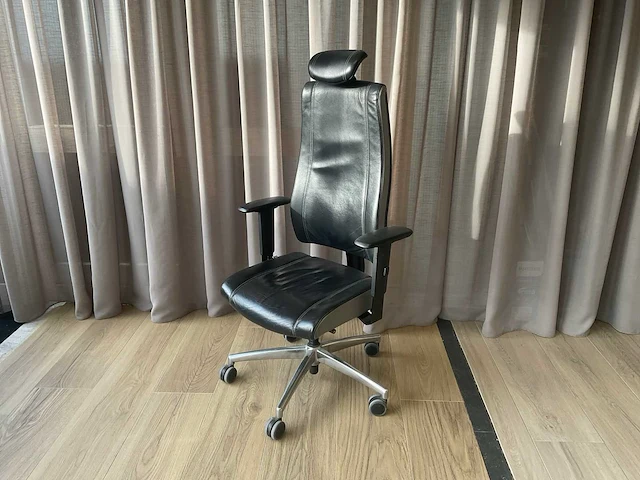 Interstuhl 322g lederen bureaustoel - afbeelding 1 van  12