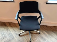 Interstuhl movv verstelbare conferentie stoel (6x) - afbeelding 3 van  5