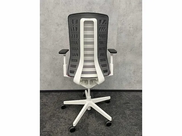 Interstuhl pureis3 - ergonomische bureaustoel (9x) - afbeelding 6 van  19