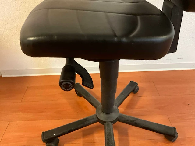 Interstuhl werkstoel zithoogte 46-63cm - afbeelding 4 van  4