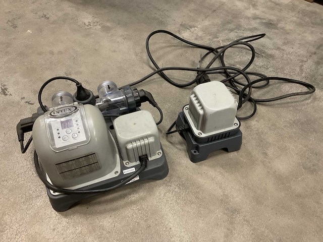 Intex eco7220g zoutwatersysteem - afbeelding 1 van  4