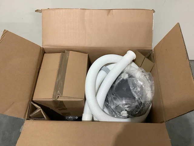 Intex krystal clear zand filter pomp 7.900 l/h - afbeelding 3 van  5