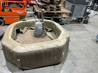 Intex opblaasbare jacuzzi - afbeelding 3 van  6