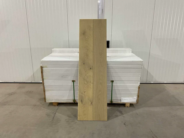Intra aphrodite eiken rustiek dark brown 93,86m2 houten vloer - afbeelding 2 van  5