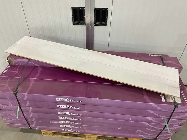 Intra classic white oak 73,85m2 houten vloer - afbeelding 3 van  5