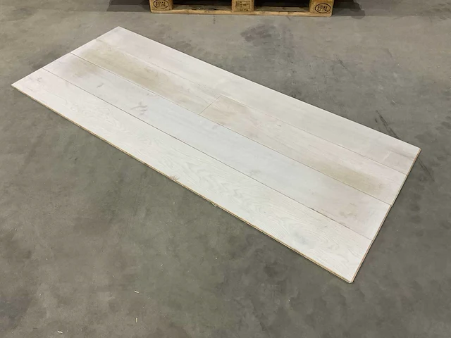 Intra classic white oak 73,85m2 houten vloer - afbeelding 4 van  5