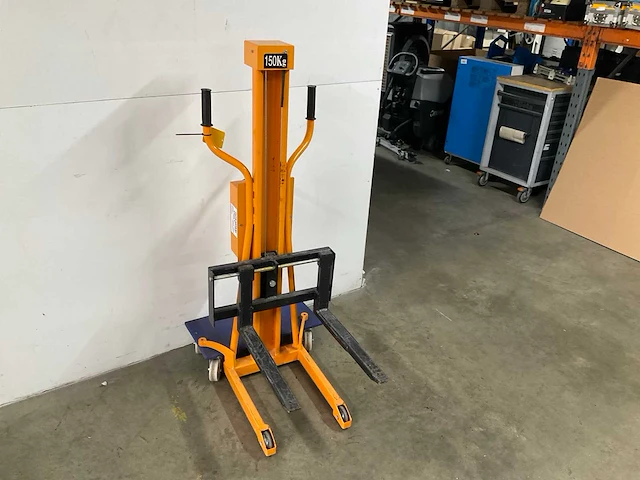Intra mat winch stacker - afbeelding 1 van  5