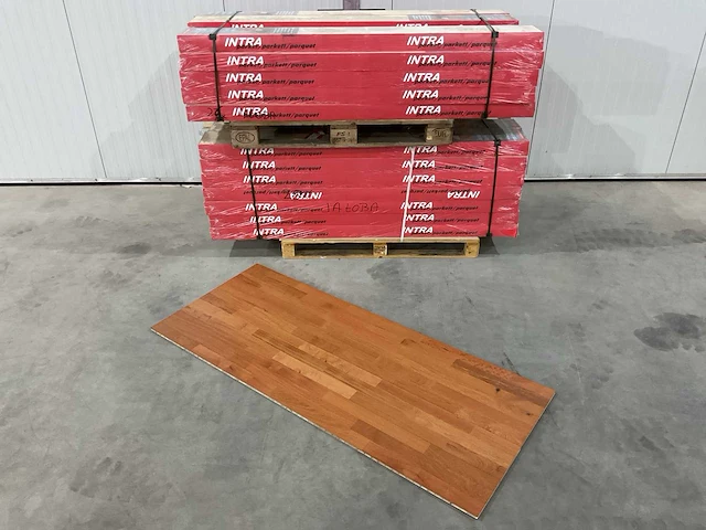 Intra parker jatoba 35,2m2 parketvloer - afbeelding 1 van  5