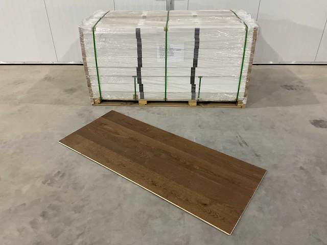 Intra promo eiken rustiek bruin mat gelakt 113,2m2 houten vloer - afbeelding 1 van  5