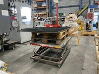 Intraboss ze 1200 mobiele schaarheftafel - afbeelding 1 van  8