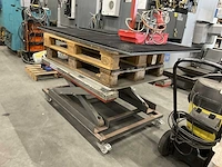 Intraboss ze 1200 mobiele schaarheftafel - afbeelding 2 van  8